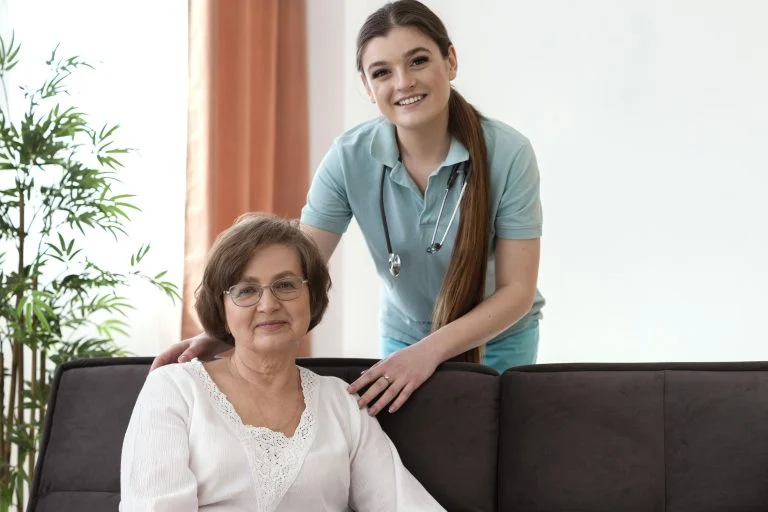medium-shot-women-posing-together